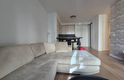 Location d’un appartement meublé et lumineux de 3 pièces, 73 m², Belgrade, Serbie